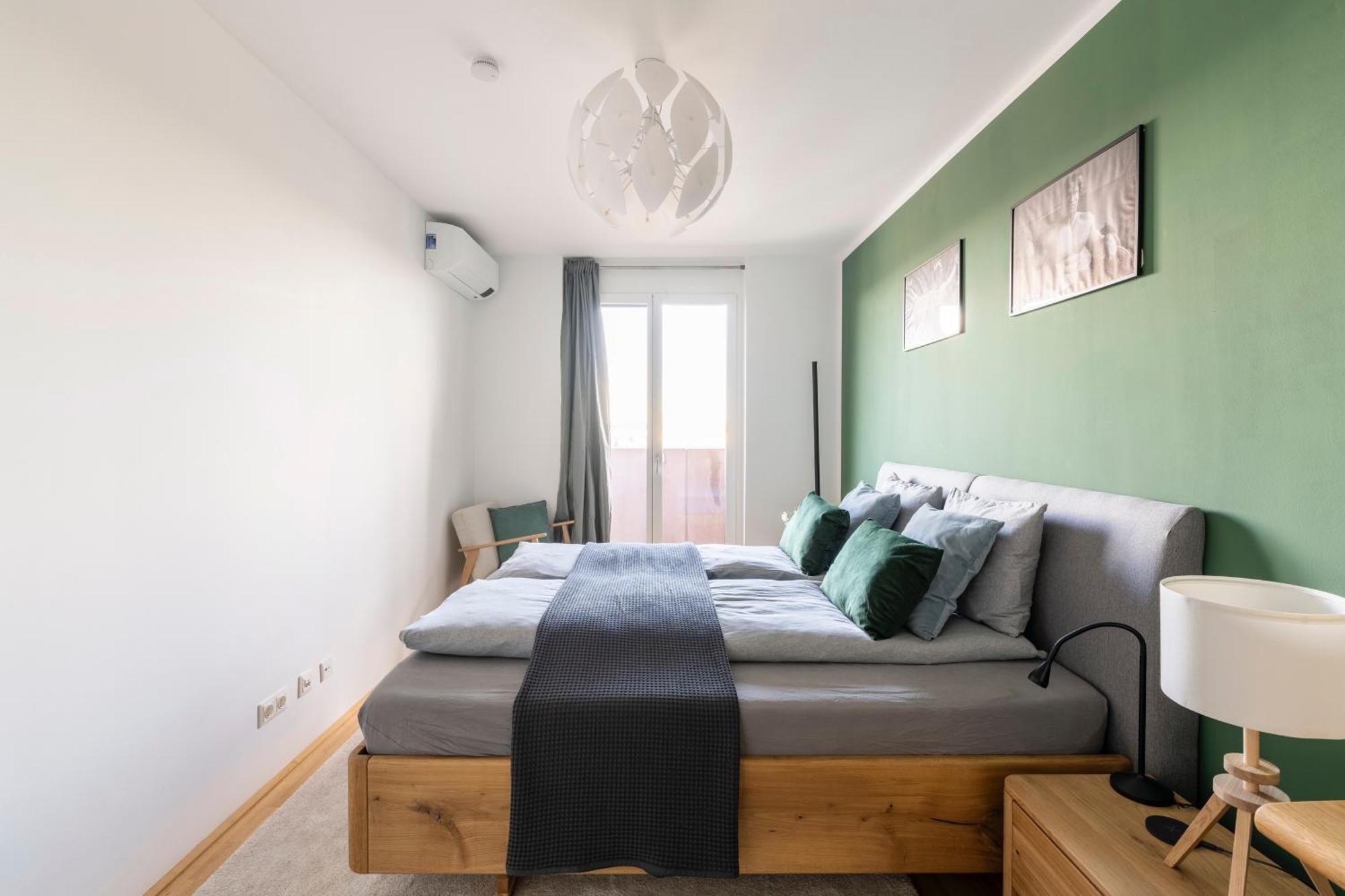 Edler Wohnraum Panoramablick 3 Sz Boxspringbetten, E-Ladestation, Kaffeevollautomat, Klima, Lift, Terrasse & 2Xtg Грац Экстерьер фото