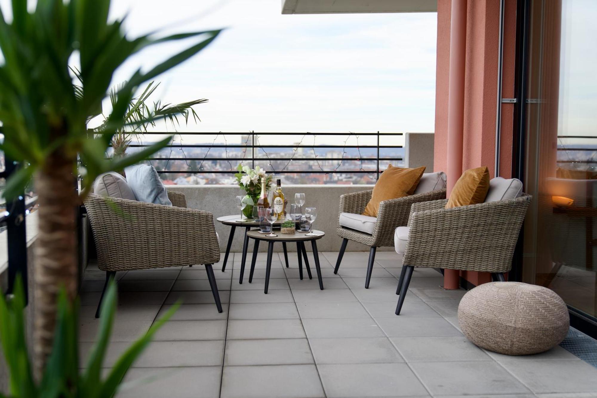 Edler Wohnraum Panoramablick 3 Sz Boxspringbetten, E-Ladestation, Kaffeevollautomat, Klima, Lift, Terrasse & 2Xtg Грац Экстерьер фото